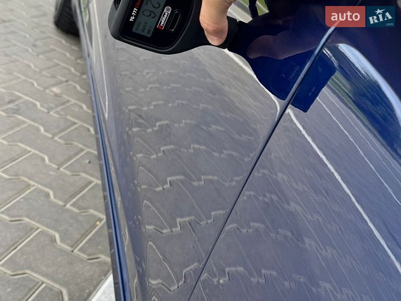 Седан Tesla Model 3 2022 в Виннице