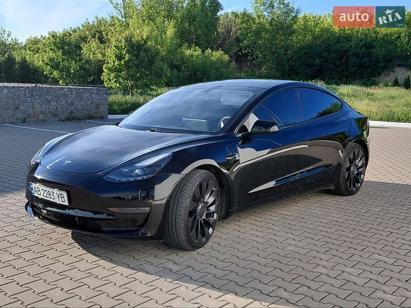 Tesla Model 3 2022