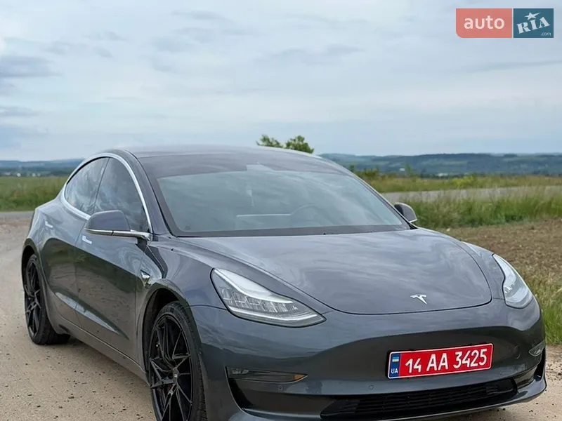 Tesla Model 3