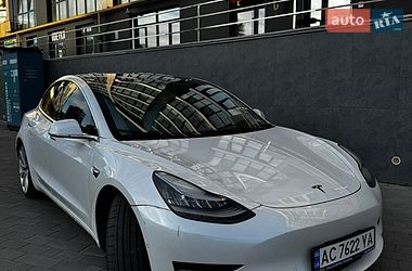 Седан Tesla Model 3 2019 в Луцке