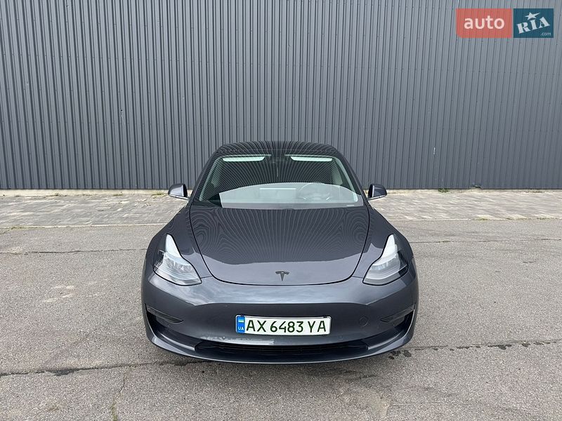 Седан Tesla Model 3 2019 в Харкові