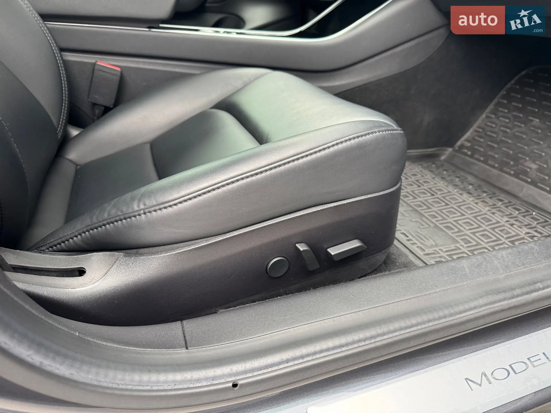 2019 Tesla Model 3 - мініатюра 26