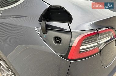 Седан Tesla Model 3 2019 в Харкові
