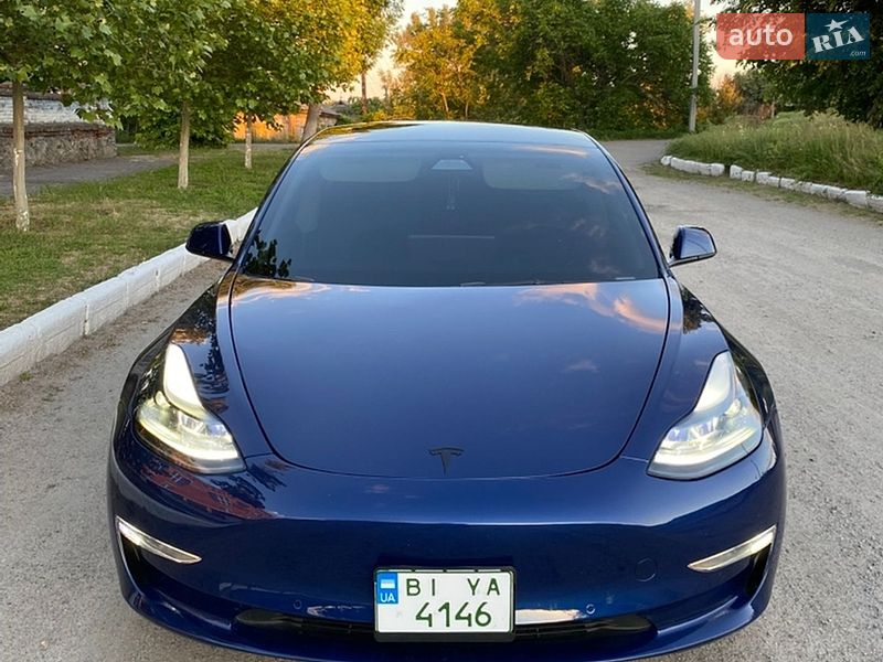 Tesla Model 3 2022