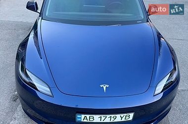 Седан Tesla Model 3 2024 в Вінниці