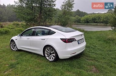 Седан Tesla Model 3 2019 в Києві