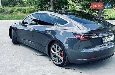Седан Tesla Model 3 2018 в Новомосковську