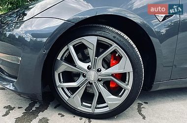 Седан Tesla Model 3 2018 в Новомосковську