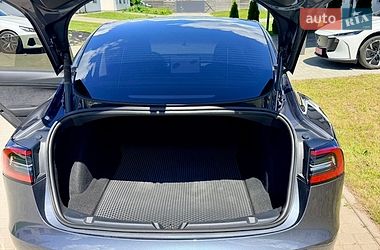 Седан Tesla Model 3 2023 в Сумах