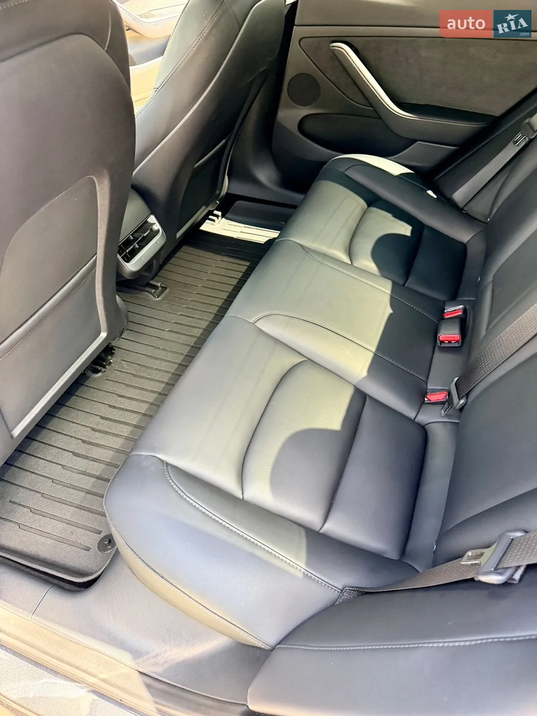 2023 Tesla Model 3 - мініатюра 15