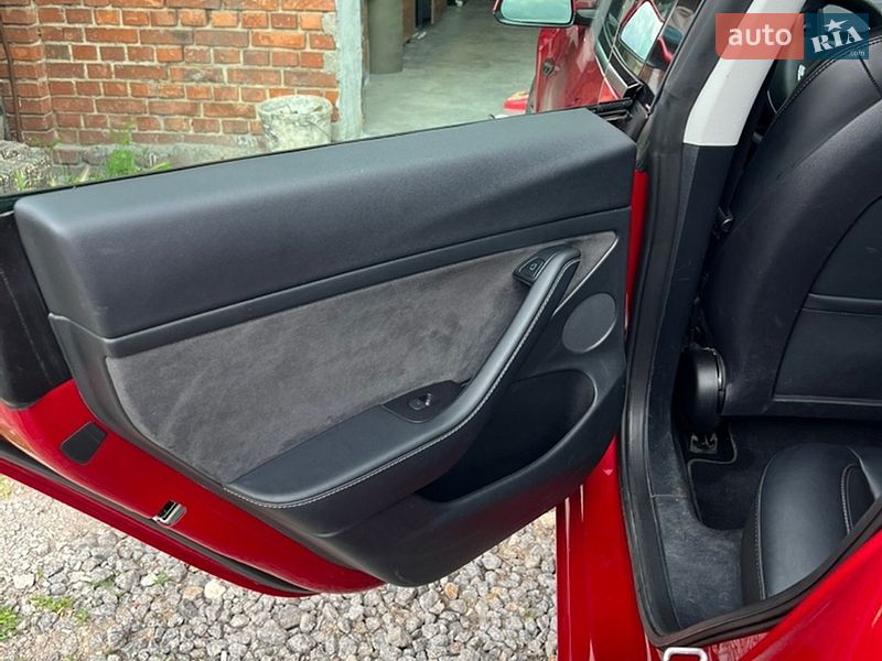 Седан Tesla Model 3 2022 в Хмельницькому