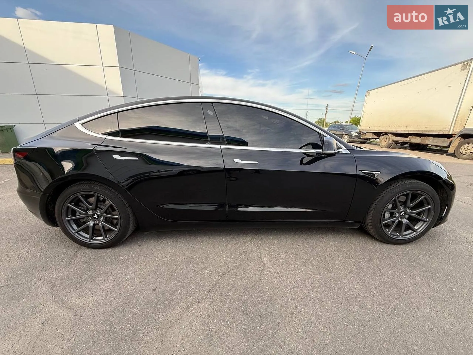 2018 Tesla Model 3 - мініатюра 3
