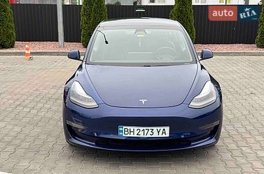 Седан Tesla Model 3 2021 в Одесі