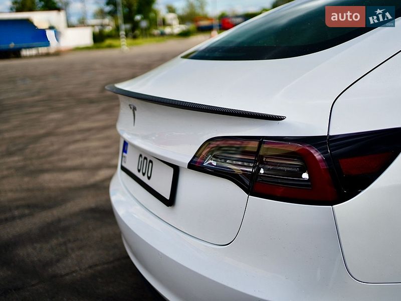 Седан Tesla Model 3 2022 в Києві фото 10 Седан Tesla Model 3 2022 в Києві
