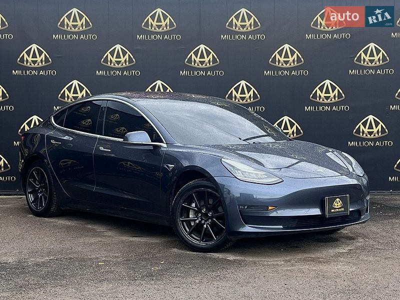 Tesla Model 3 2018