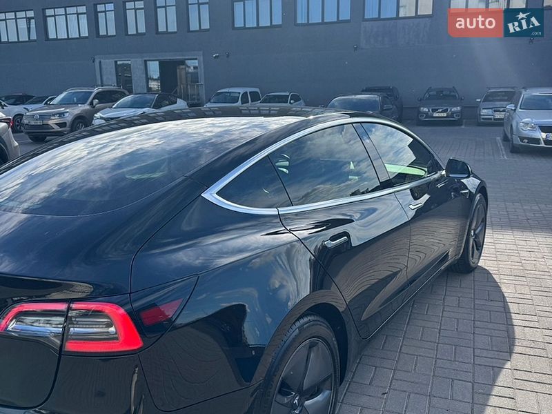 Седан Tesla Model 3 2019 в Хмельницькому фото 5 Седан Tesla Model 3 2019 в Хмельницькому