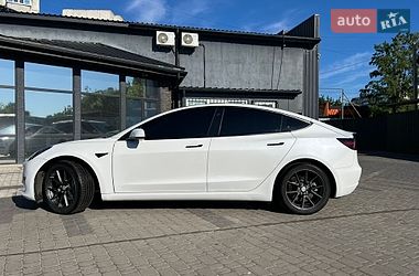 Седан Tesla Model 3 2021 в Білій Церкві