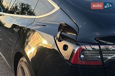 Седан Tesla Model 3 2018 в Кривом Роге
