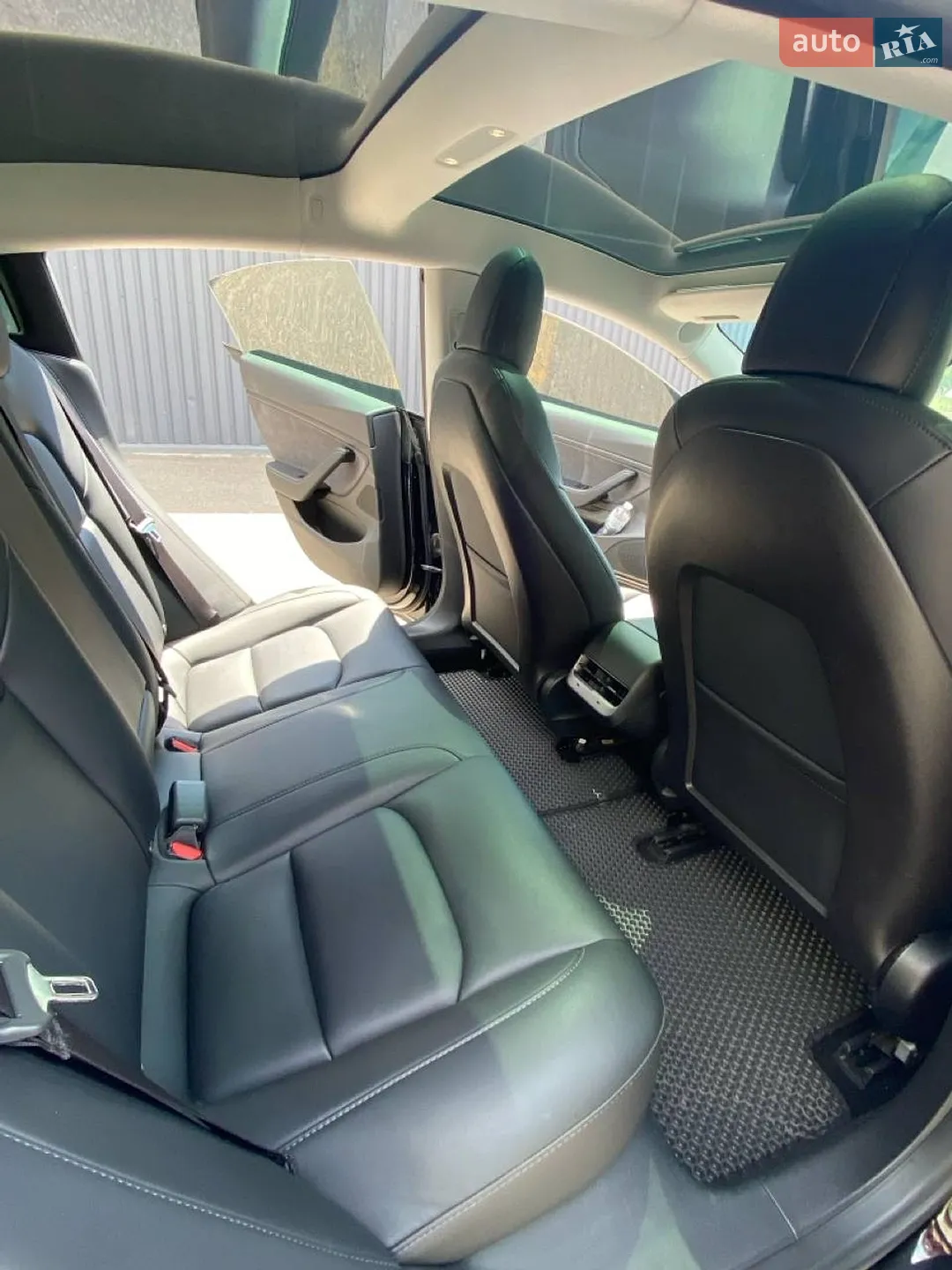 2020 Tesla Model 3 - мініатюра 10