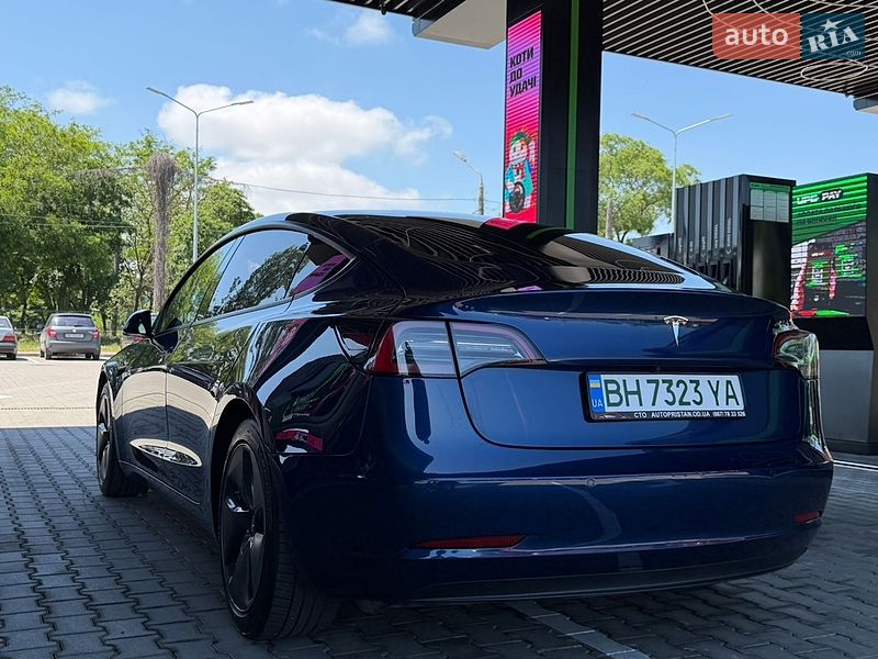Седан Tesla Model 3 2021 в Одессе