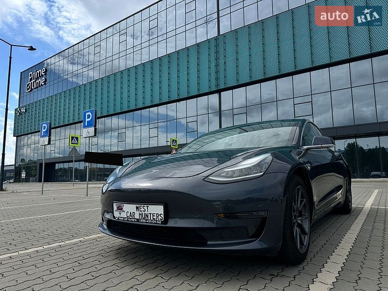 Tesla Model 3 2018