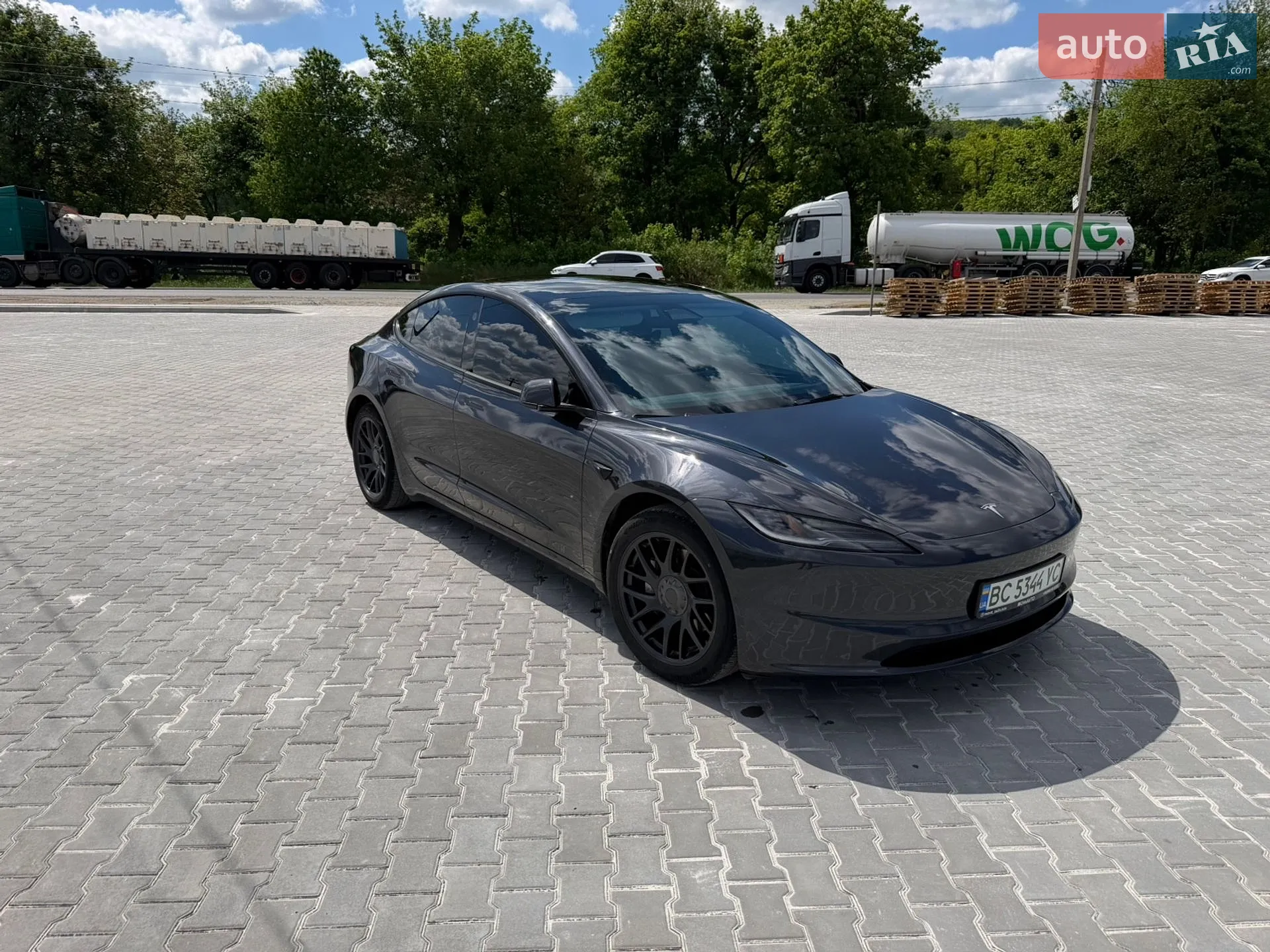 2024 Tesla Model 3 - мініатюра 3
