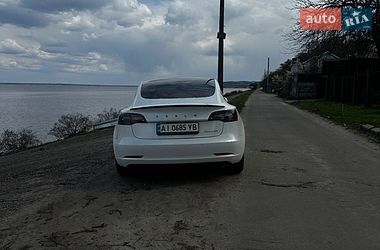 Седан Tesla Model 3 2019 в Киеве