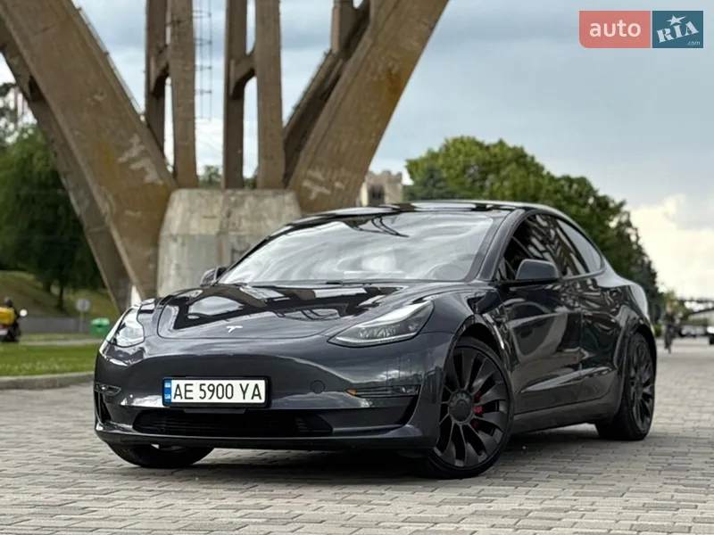 Tesla Model 3 2021