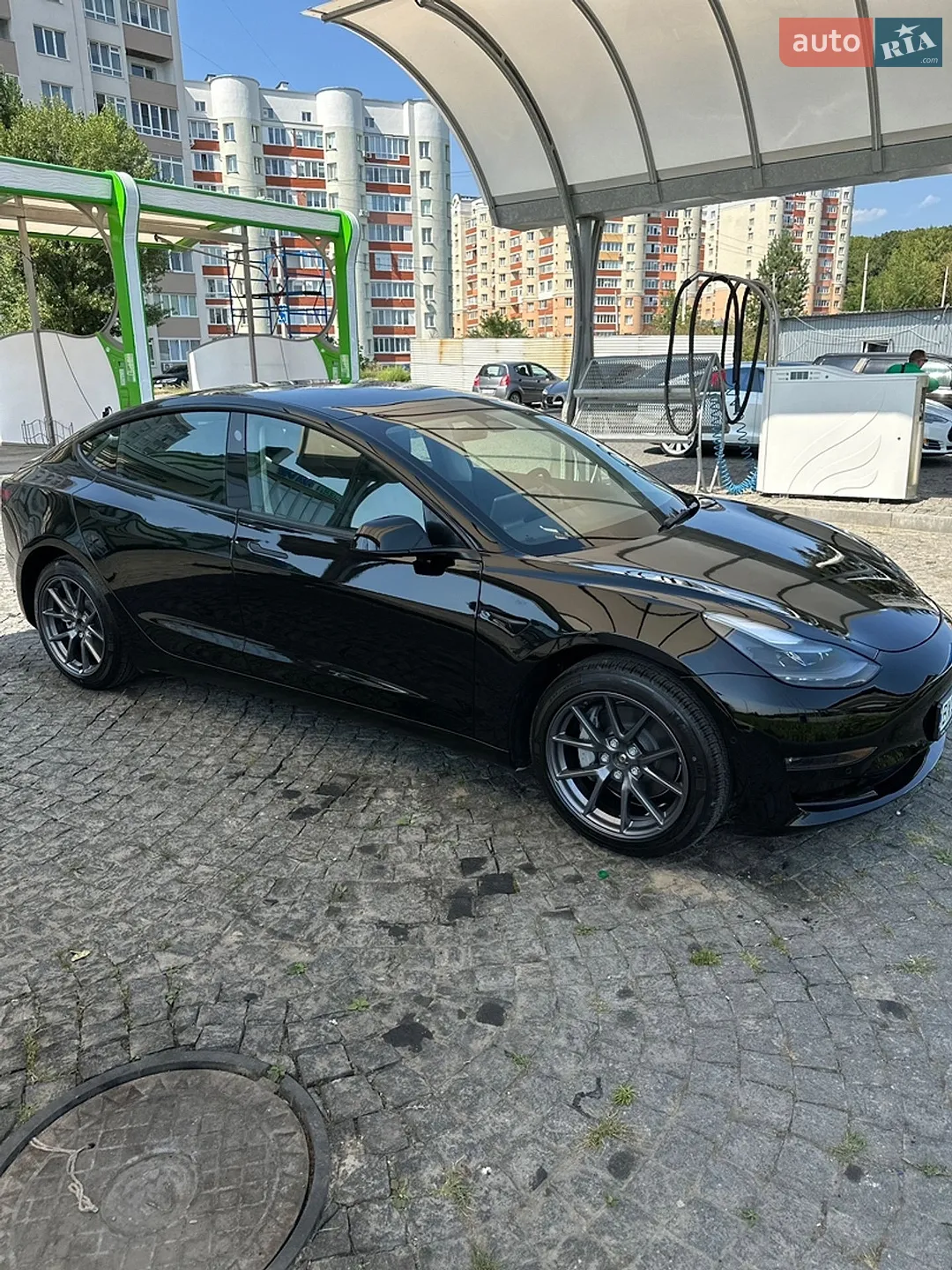2022 Tesla Model 3 - фото 1