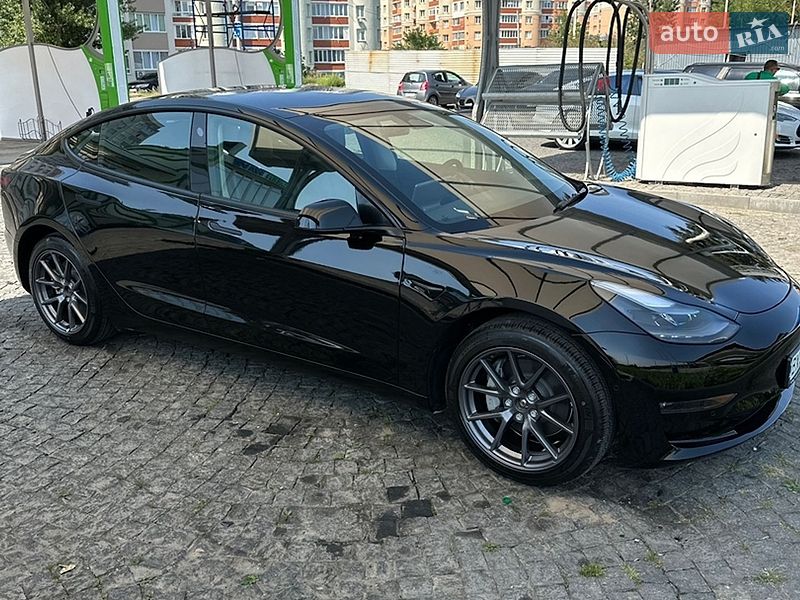 Седан Tesla Model 3 2022 в Хмельницькому фото Седан Tesla Model 3 2022 в Хмельницькому