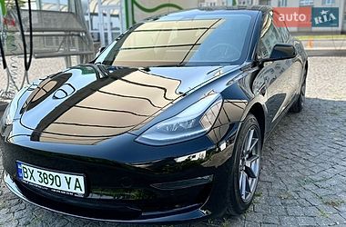 Седан Tesla Model 3 2022 в Хмельницком