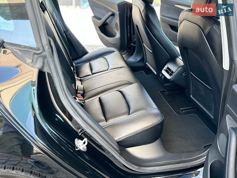 Седан Tesla Model 3 2022 в Хмельницькому фото 12 Седан Tesla Model 3 2022 в Хмельницькому