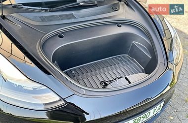 Седан Tesla Model 3 2022 в Хмельницком
