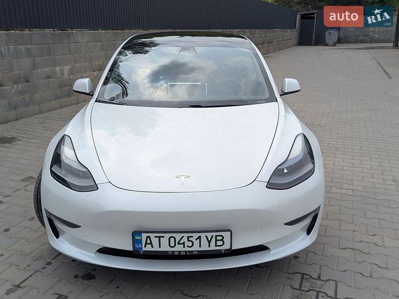 Седан Tesla Model 3 2021 в Галиче