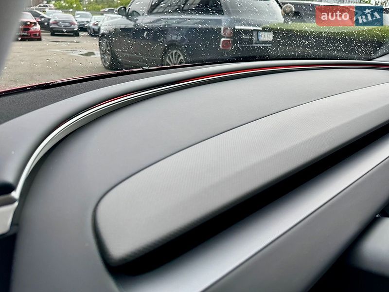 Седан Tesla Model 3 2024 в Киеве