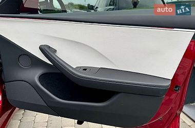 Седан Tesla Model 3 2024 в Киеве