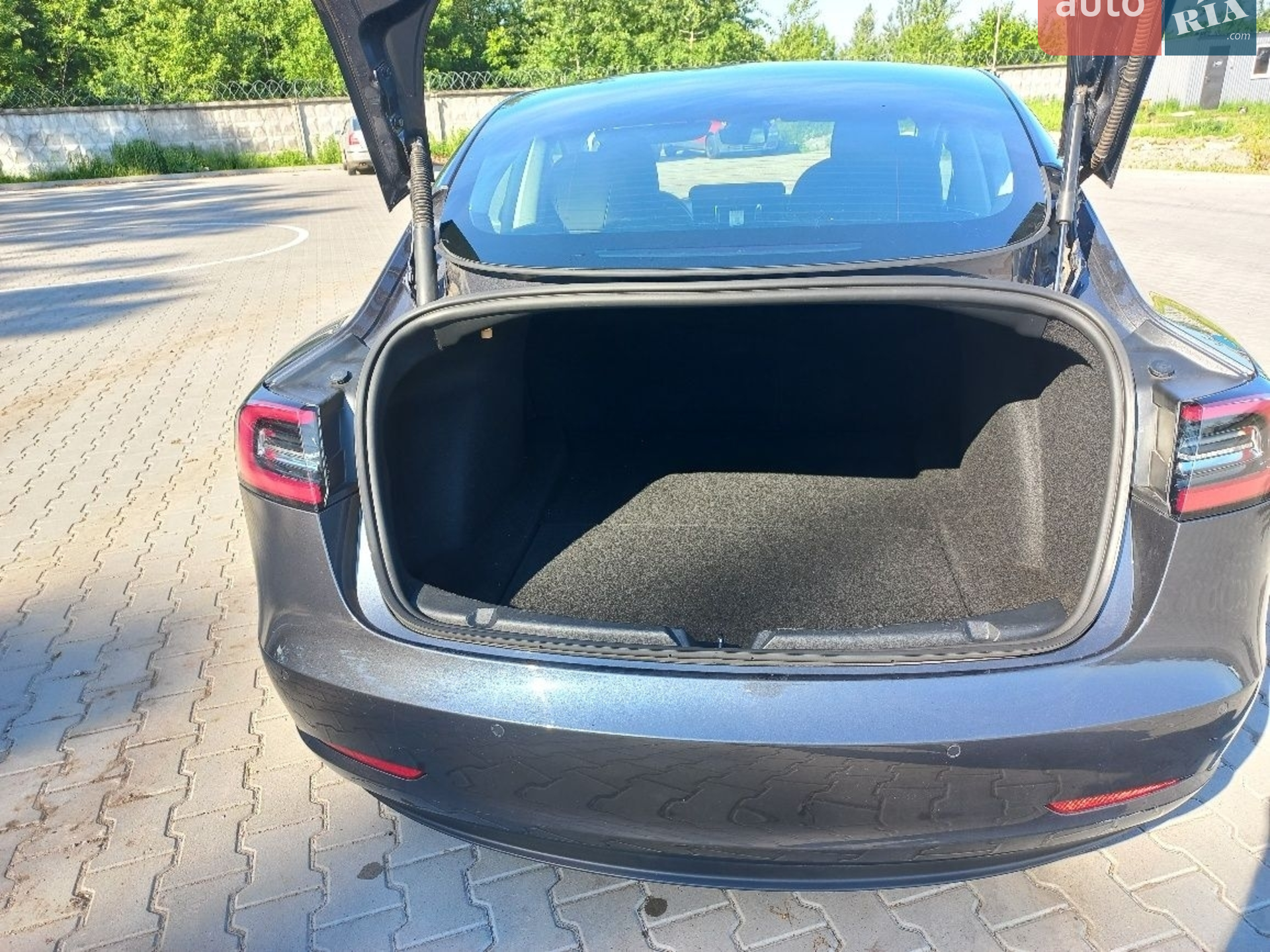 2022 Tesla Model 3 - мініатюра 11
