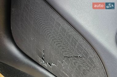 Седан Tesla Model 3 2018 в Ровно