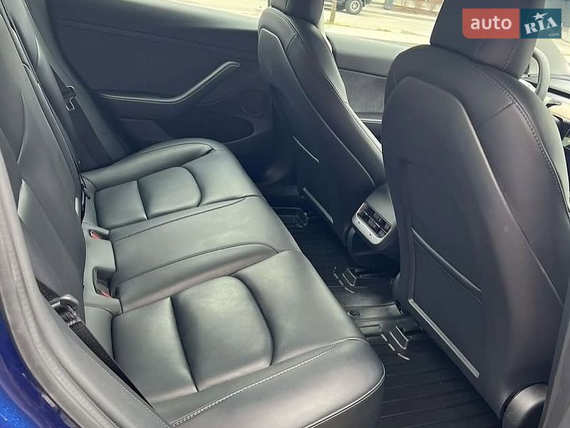 Седан Tesla Model 3 2022 в Полтаве