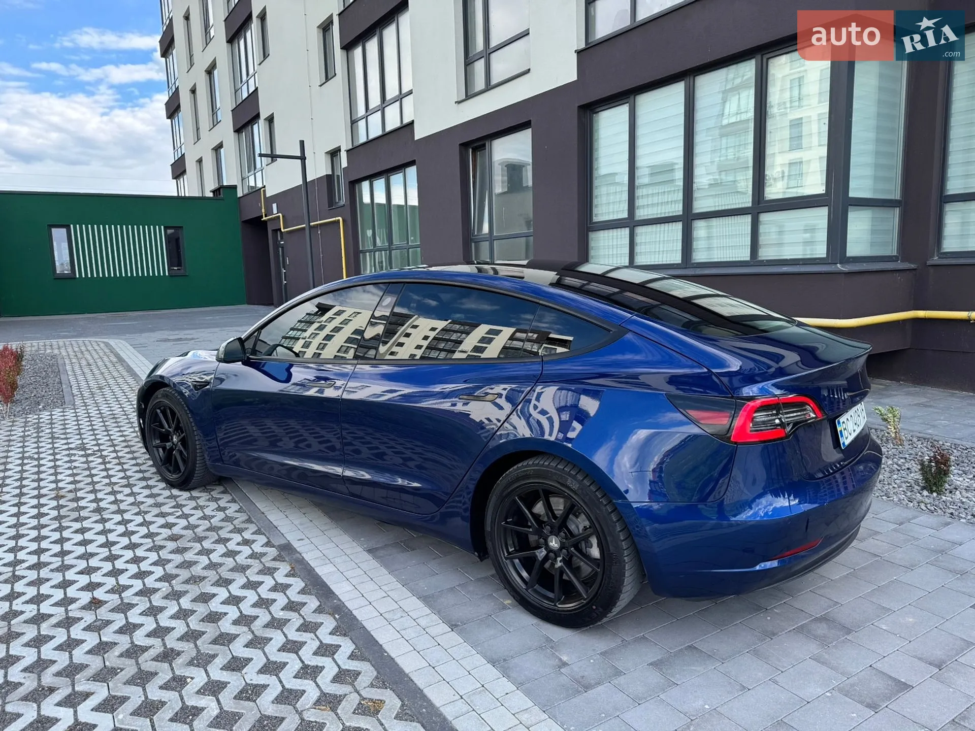 2022 Tesla Model 3 - мініатюра 8