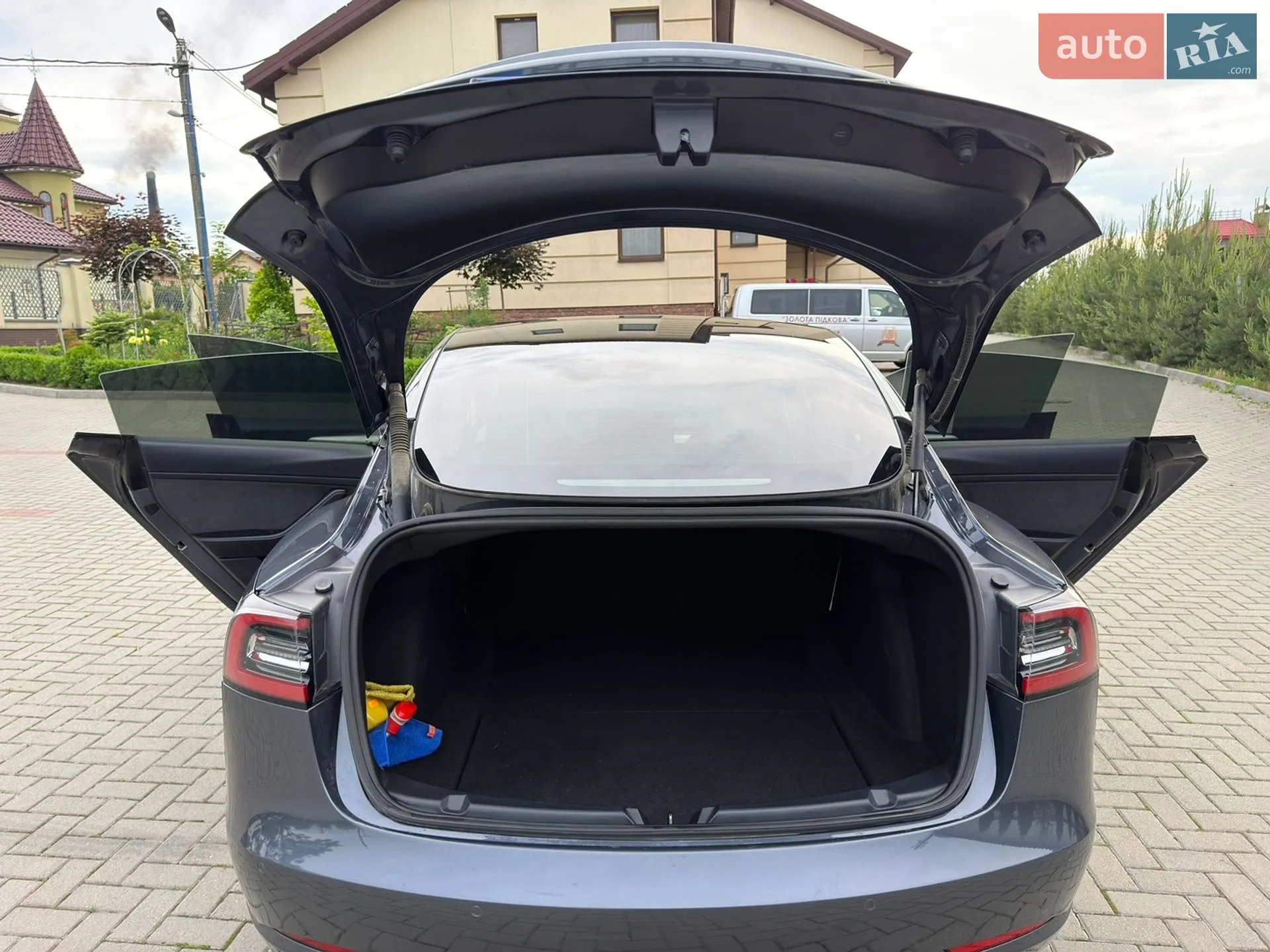 2022 Tesla Model 3 - мініатюра 13