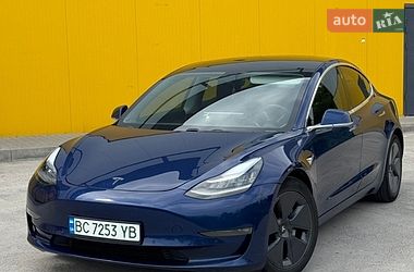 Седан Tesla Model 3 2019 в Шептицькому