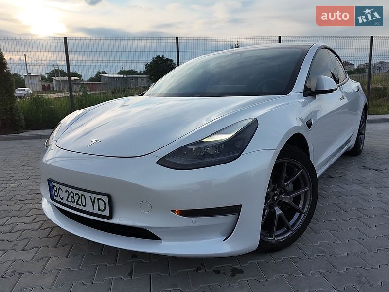 Седан Tesla Model 3 2020 в Львове фото 2 Седан Tesla Model 3 2020 в Львове