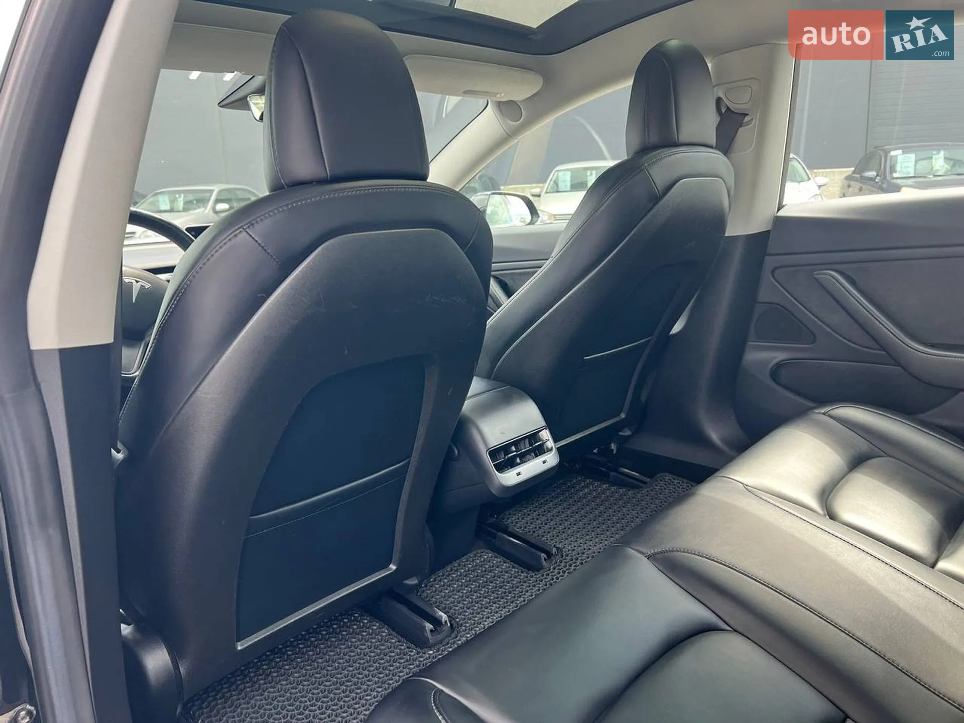2018 Tesla Model 3 - мініатюра 37