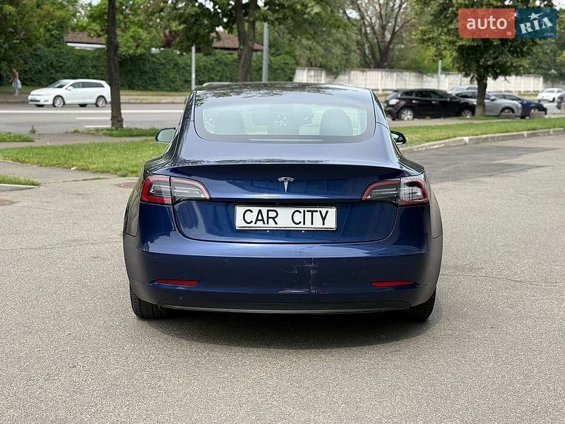 Седан Tesla Model 3 2018 в Киеве фото 4 Седан Tesla Model 3 2018 в Киеве