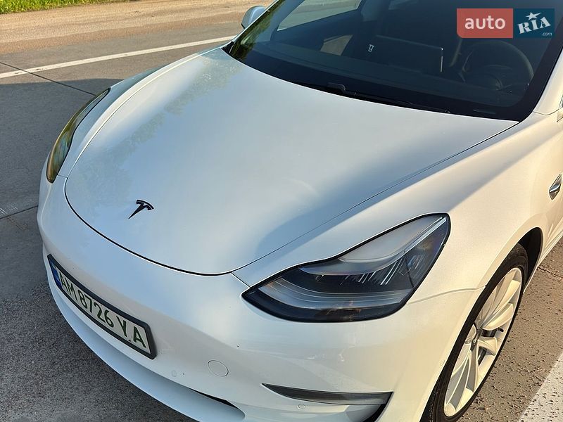 Седан Tesla Model 3 2020 в Житомирі