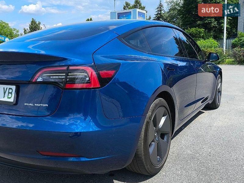 Седан Tesla Model 3 2022 в Дніпрі