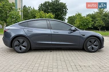 Седан Tesla Model 3 2021 в Ивано-Франковске