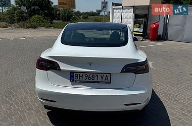 Седан Tesla Model 3 2023 в Одесі