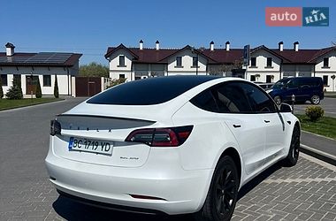 Седан Tesla Model 3 2021 в Львові